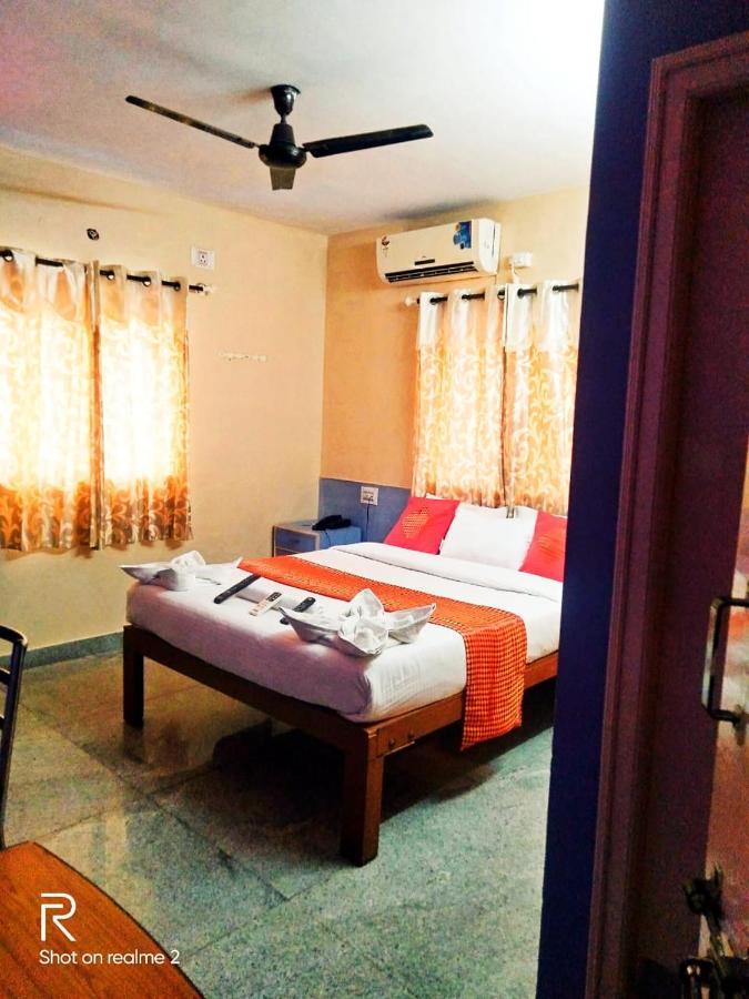 Oyo 75854 Hotel Harsha Residency Μπανγκαλόρ Εξωτερικό φωτογραφία