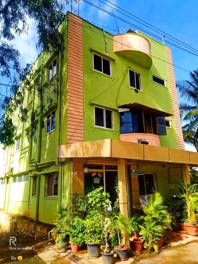 Oyo 75854 Hotel Harsha Residency Μπανγκαλόρ Εξωτερικό φωτογραφία
