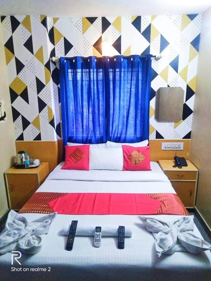 Oyo 75854 Hotel Harsha Residency Μπανγκαλόρ Εξωτερικό φωτογραφία