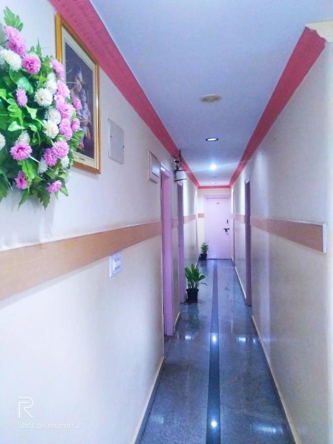 Oyo 75854 Hotel Harsha Residency Μπανγκαλόρ Εξωτερικό φωτογραφία