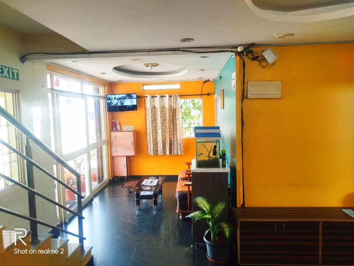 Oyo 75854 Hotel Harsha Residency Μπανγκαλόρ Εξωτερικό φωτογραφία